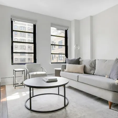 Gold Coast 1Br W Gym Roof Nr Mag Mile Chi-623 Apartment